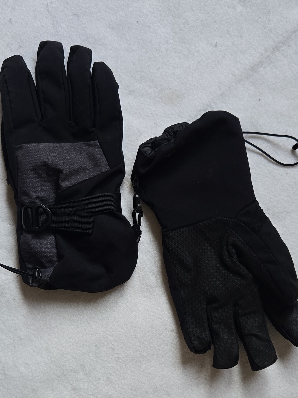 all in motion Black Men's Insulated Winter Gloves with Grip Panel